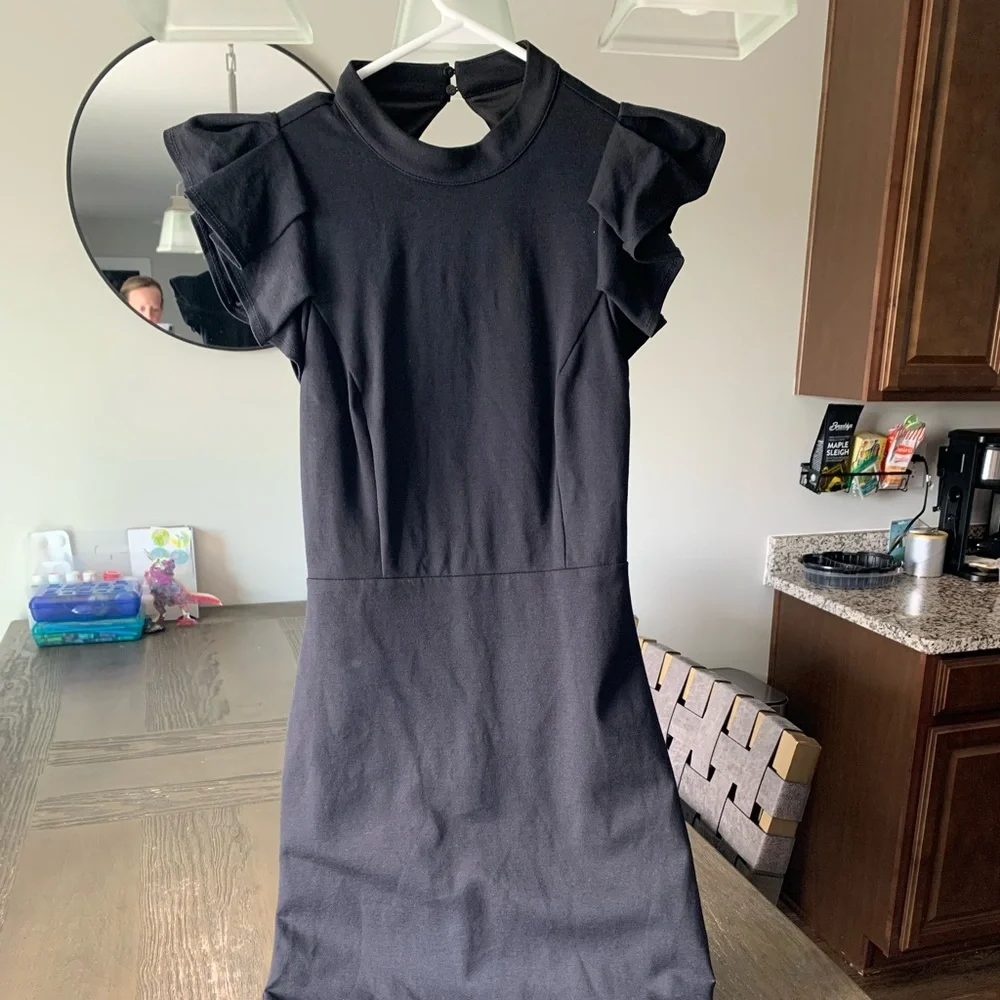 Lulus black backless dress - Picture 4 of 9